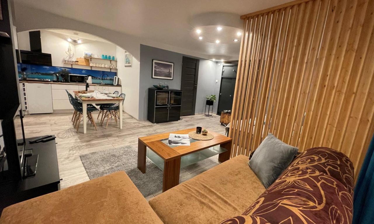 Apartamenty Pod Uwalonym Debem Jezow Sudecki Экстерьер фото
