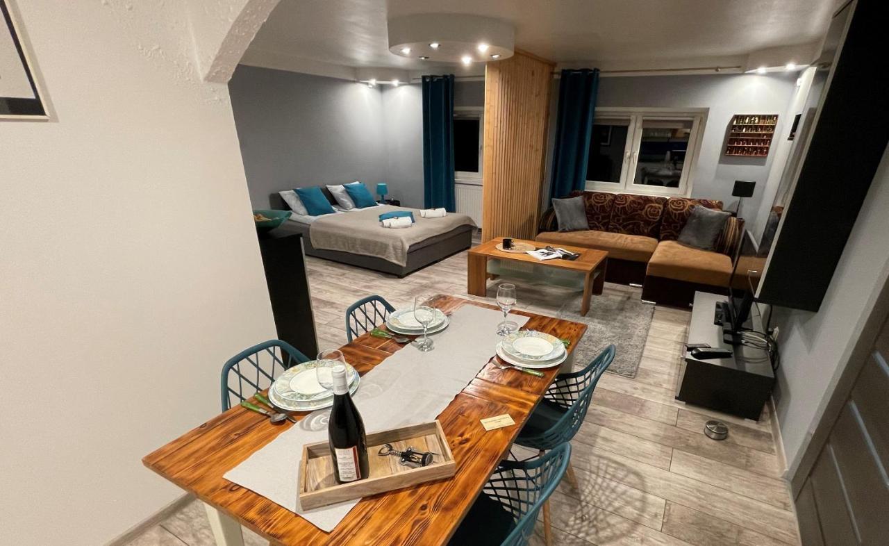 Apartamenty Pod Uwalonym Debem Jezow Sudecki Экстерьер фото