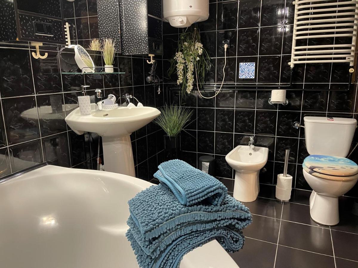 Apartamenty Pod Uwalonym Debem Jezow Sudecki Экстерьер фото