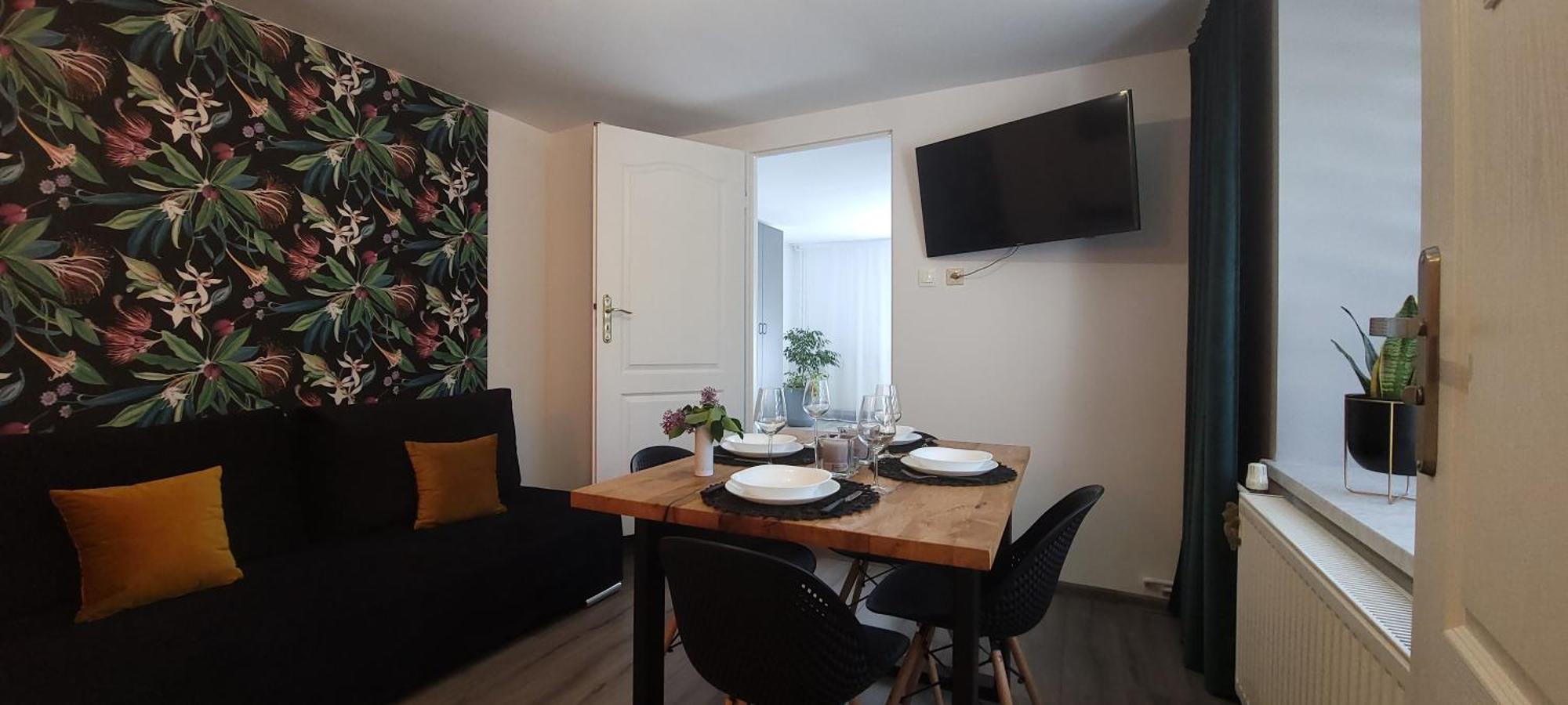 Apartamenty Pod Uwalonym Debem Jezow Sudecki Экстерьер фото
