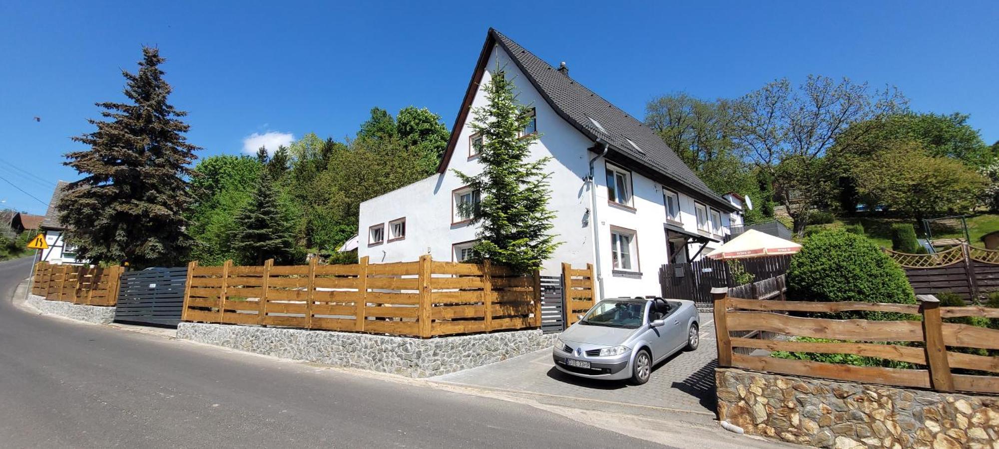 Apartamenty Pod Uwalonym Debem Jezow Sudecki Экстерьер фото